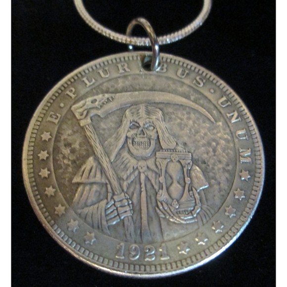 Hobo Nickel Coin US 1921 Morgan Dollar Santa Muerte Macheta Sand Clock Necklace - Picture 1 of 7